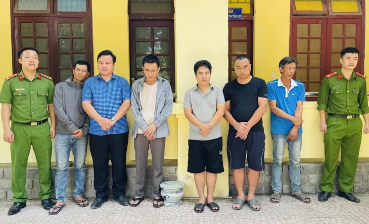 Triệt phá đường dây cá độ bóng đá liên tỉnh với giao dịch hơn 22 tỷ đồng - Ảnh 3. Triệt phá đường dây cá độ bóng đá liên tỉnh với giao dịch hơn 22 tỷ đồng - Ảnh 3.