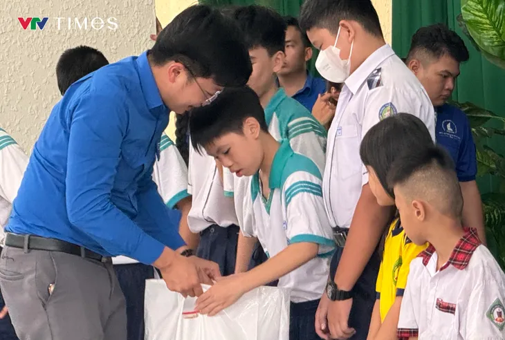 Tuổi trẻ TP Hồ Chí Minh chung tay xây dựng nông thôn mới - Ảnh 1. Tuổi trẻ TP Hồ Chí Minh chung tay xây dựng nông thôn mới - Ảnh 1.