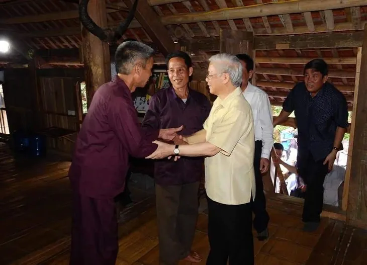 Tình cảm của Tổng Bí thư Nguyễn Phú Trọng dành cho đồng bào các dân tộc vùng Tây Bắc - Ảnh 14. Tình cảm của Tổng Bí thư Nguyễn Phú Trọng dành cho đồng bào các dân tộc vùng Tây Bắc - Ảnh 14.