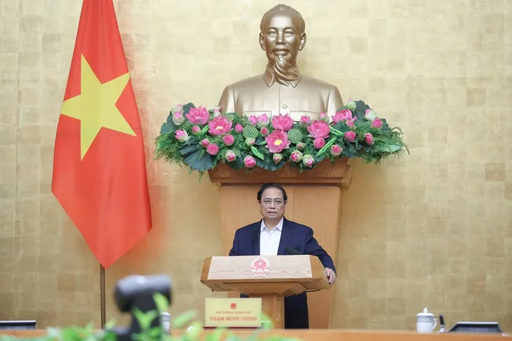 Chính phủ thảo luận về chủ trương đầu tư đường sắt tốc độ cao và 4 dự án luật, đề nghị xây dựng luật - Ảnh 2. Chính phủ thảo luận về chủ trương đầu tư đường sắt tốc độ cao và 4 dự án luật, đề nghị xây dựng luật - Ảnh 2.