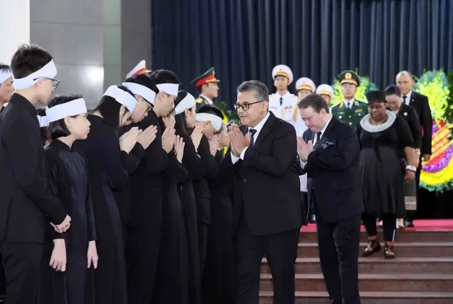 Lãnh đạo các quốc gia, các đoàn quốc tế viếng Tổng Bí thư Nguyễn Phú Trọng - Ảnh 15. Lãnh đạo các quốc gia, các đoàn quốc tế viếng Tổng Bí thư Nguyễn Phú Trọng - Ảnh 15.