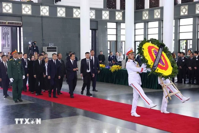Lãnh đạo các quốc gia, các đoàn quốc tế viếng Tổng Bí thư Nguyễn Phú Trọng - Ảnh 5. Lãnh đạo các quốc gia, các đoàn quốc tế viếng Tổng Bí thư Nguyễn Phú Trọng - Ảnh 5.