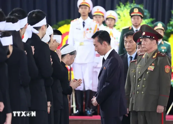 Lãnh đạo các quốc gia, các đoàn quốc tế viếng Tổng Bí thư Nguyễn Phú Trọng - Ảnh 19. Lãnh đạo các quốc gia, các đoàn quốc tế viếng Tổng Bí thư Nguyễn Phú Trọng - Ảnh 19.