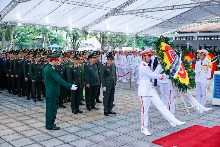 Lãnh đạo Đảng, Nhà nước viếng Tổng Bí thư Nguyễn Phú Trọng - Ảnh 11. Lãnh đạo Đảng, Nhà nước viếng Tổng Bí thư Nguyễn Phú Trọng - Ảnh 11.