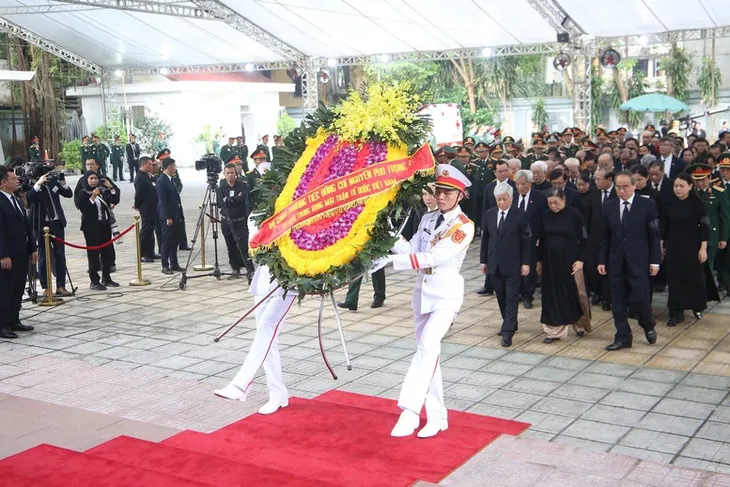 Lãnh đạo Đảng, Nhà nước viếng Tổng Bí thư Nguyễn Phú Trọng - Ảnh 5. Lãnh đạo Đảng, Nhà nước viếng Tổng Bí thư Nguyễn Phú Trọng - Ảnh 5.