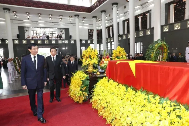 Lãnh đạo các quốc gia, các đoàn quốc tế viếng Tổng Bí thư Nguyễn Phú Trọng - Ảnh 8. Lãnh đạo các quốc gia, các đoàn quốc tế viếng Tổng Bí thư Nguyễn Phú Trọng - Ảnh 8.