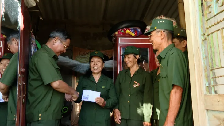Cựu thanh niên xung phong Quảng Bình giúp nhau xây dựng cuộc sống - Ảnh 4.
