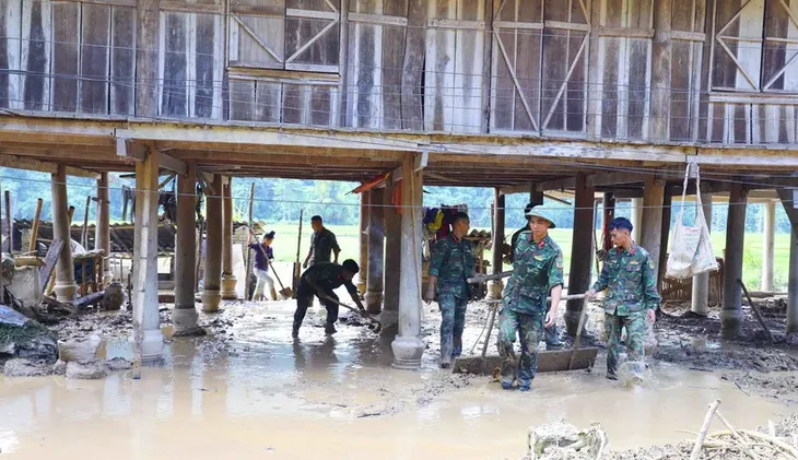 Điện Biên: Ưu tiên tìm kiếm 5 nạn nhân mất tích sau lũ quét, sạt lở đất - Ảnh 1. Điện Biên: Ưu tiên tìm kiếm 5 nạn nhân mất tích sau lũ quét, sạt lở đất - Ảnh 1.