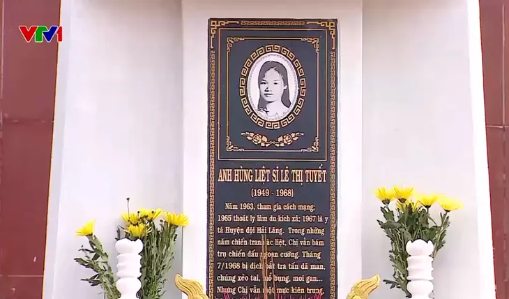 Nữ anh hùng Lê Thị Tuyết - Bông hồng thép ở vùng đất lửa - Ảnh 1. Nữ anh hùng Lê Thị Tuyết - Bông hồng thép ở vùng đất lửa - Ảnh 1.