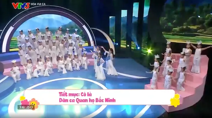 Hoa vui ca: Ngắm nhìn cánh đồng cỏ bao la qua ca khúc Cò Lả - Ảnh 2. Hoa vui ca: Ngắm nhìn cánh đồng cỏ bao la qua ca khúc Cò Lả - Ảnh 2.
