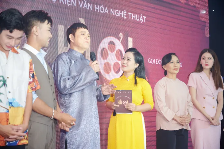Giới trẻ tìm về nghệ thuật truyền thống - Ảnh 4. Giới trẻ tìm về nghệ thuật truyền thống - Ảnh 4.