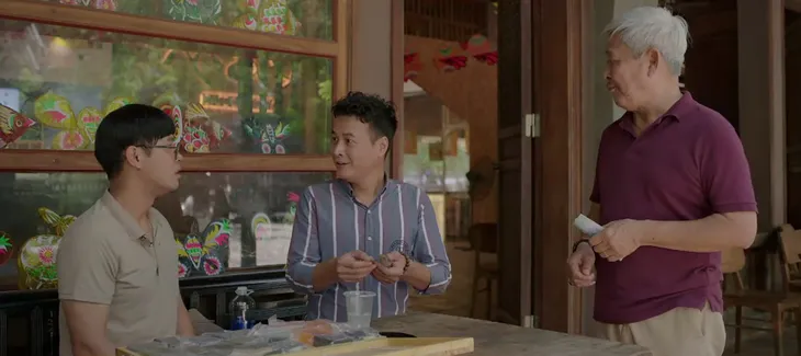 Vui lên nào anh em ơi - Tập 8: Phiên livestream bán xà phòng Ba thằng bạn khiến khán giả cười té ghế - Ảnh 12. Vui lên nào anh em ơi - Tập 8: Phiên livestream bán xà phòng Ba thằng bạn khiến khán giả cười té ghế - Ảnh 12.