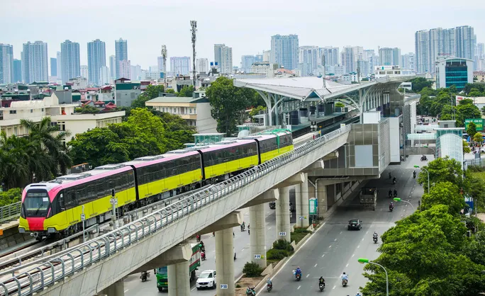 Nỗ lực đưa đường sắt trên cao đoạn Nhổn – ga Hà Nội vận hành vào đầu tháng 8/2024 - Ảnh 3. Nỗ lực đưa đường sắt trên cao đoạn Nhổn – ga Hà Nội vận hành vào đầu tháng 8/2024 - Ảnh 3.