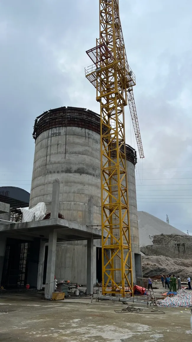 Tai nạn lao động nghiêm trọng làm 1 người chết, 5 người bị thương tại Lào Cai - Ảnh 1. Tai nạn lao động nghiêm trọng làm 1 người chết, 5 người bị thương tại Lào Cai - Ảnh 1.