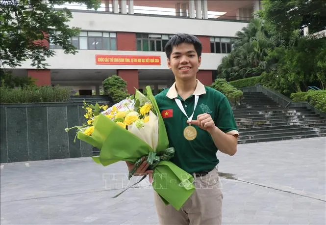 Gặp gỡ Chàng trai Vàng Olympic Hóa học quốc tế - Ảnh 2. Gặp gỡ Chàng trai Vàng Olympic Hóa học quốc tế - Ảnh 2.