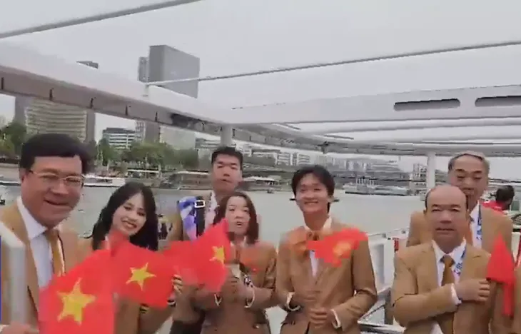 Ủng hộ đội tuyển Việt Nam tại Olympic theo cách riêng của mình - Ảnh 1. Ủng hộ đội tuyển Việt Nam tại Olympic theo cách riêng của mình - Ảnh 1.