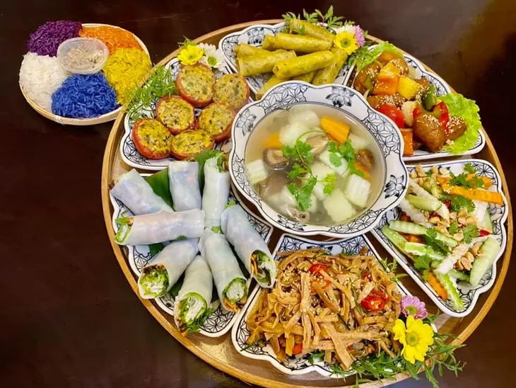 Hiểu thêm về nguồn gốc và ý nghĩa của ngày rằm tháng 7 - Ảnh 2. Hiểu thêm về nguồn gốc và ý nghĩa của ngày rằm tháng 7 - Ảnh 2.