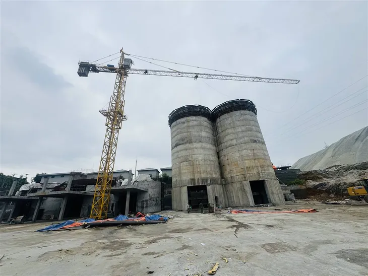 Khởi tố vụ án tai nạn lao động làm 3 người chết, 3 người bị thương tại Lào Cai - Ảnh 1. Khởi tố vụ án tai nạn lao động làm 3 người chết, 3 người bị thương tại Lào Cai - Ảnh 1.