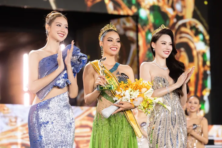Võ Lê Quế Anh đăng quang Hoa hậu Hòa bình Việt Nam 2024 - Ảnh 22. Võ Lê Quế Anh đăng quang Hoa hậu Hòa bình Việt Nam 2024 - Ảnh 22.