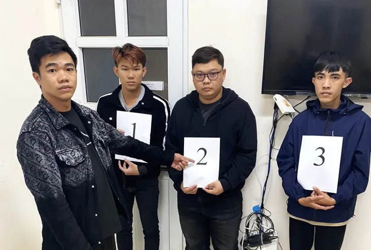 Lâm Đồng: Triệt phá đường dây lừa đảo bán tiền giả trên mạng xã hội - Ảnh 1. Lâm Đồng: Triệt phá đường dây lừa đảo bán tiền giả trên mạng xã hội - Ảnh 1.