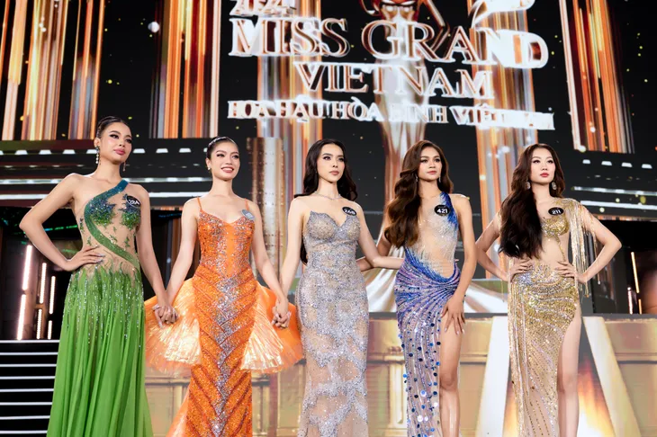 Võ Lê Quế Anh đăng quang Hoa hậu Hòa bình Việt Nam 2024 - Ảnh 13. Võ Lê Quế Anh đăng quang Hoa hậu Hòa bình Việt Nam 2024 - Ảnh 13.