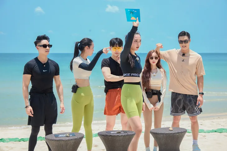 Đảo thiên đường -Tập 4: Lựa chọn khó hiểu của các người đẹp Việt - Ảnh 1. Đảo thiên đường -Tập 4: Lựa chọn khó hiểu của các người đẹp Việt - Ảnh 1.