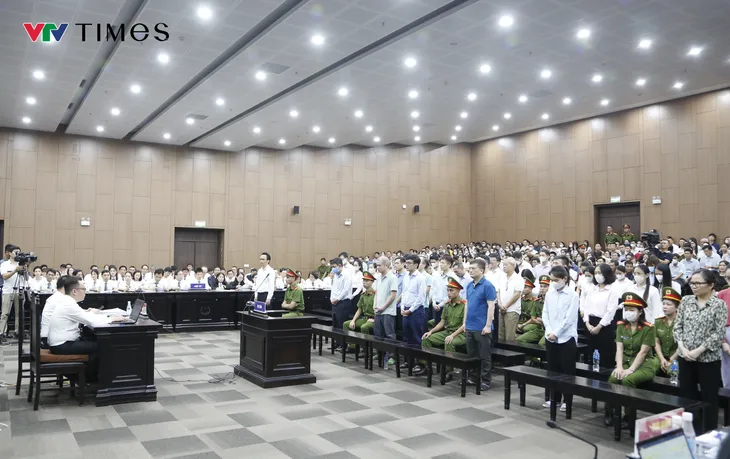 Mức án đối với từng bị cáo trong vụ án tại Tập đoàn FLC - Ảnh 1. Mức án đối với từng bị cáo trong vụ án tại Tập đoàn FLC - Ảnh 1.