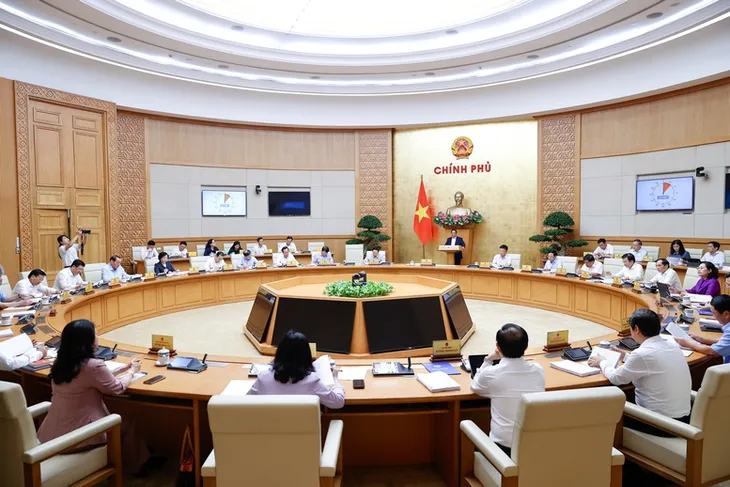Thủ tướng chủ trì phiên họp Chính phủ thường kỳ tháng 7 - Ảnh 1. Thủ tướng chủ trì phiên họp Chính phủ thường kỳ tháng 7 - Ảnh 1.