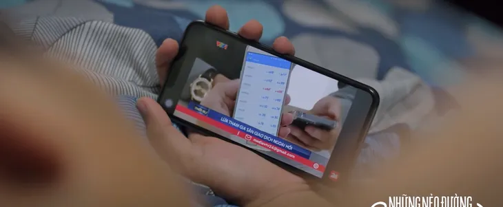 Những nẻo đường gần xa - Tập 50: Bảo chết lặng khi phát hiện bị lừa - Ảnh 2. Những nẻo đường gần xa - Tập 50: Bảo chết lặng khi phát hiện bị lừa - Ảnh 2.