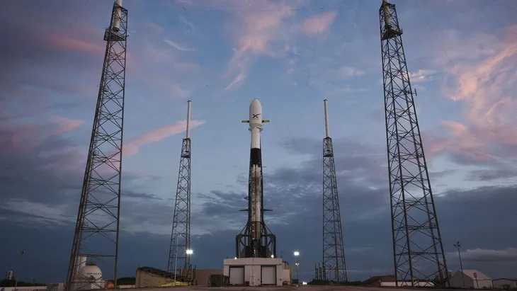Trung Quốc phóng loạt vệ tinh, cạnh tranh với Starlink của SpaceX - Ảnh 2. Trung Quốc phóng loạt vệ tinh, cạnh tranh với Starlink của SpaceX - Ảnh 2.