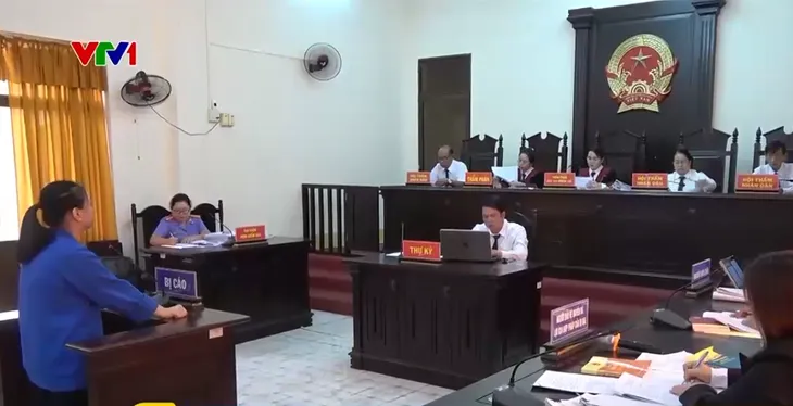Mượn giấy chứng nhận quyền sử dụng đất đi vay rồi lừa đảo chiếm đoạt 15 tỷ đồng - Ảnh 1. Mượn giấy chứng nhận quyền sử dụng đất đi vay rồi lừa đảo chiếm đoạt 15 tỷ đồng - Ảnh 1.