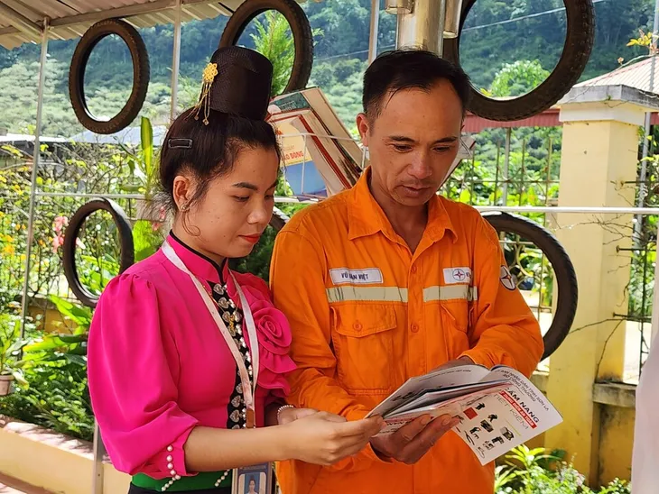 Công trình thanh niên thắp sáng đường quê - Ảnh 12. Công trình thanh niên thắp sáng đường quê - Ảnh 12.