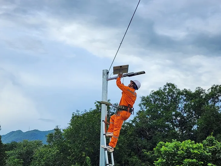 Công trình thanh niên thắp sáng đường quê - Ảnh 7. Công trình thanh niên thắp sáng đường quê - Ảnh 7.