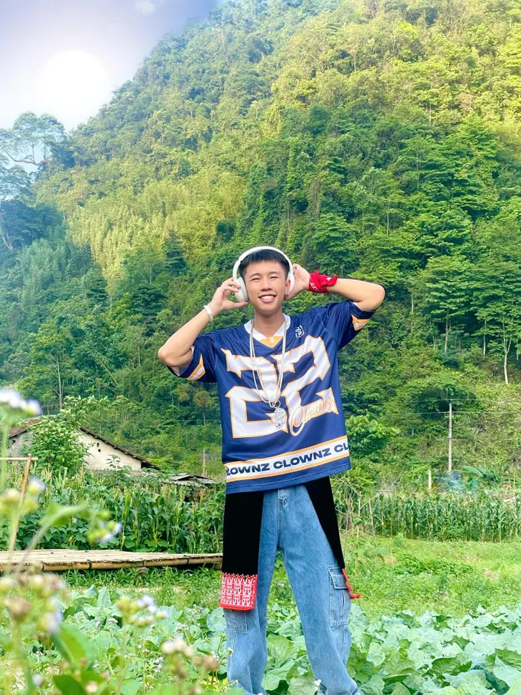 Con trai Vân Dung, NSƯT Võ Hoài Nam cùng tên, đóng chung phim - Ảnh 4. Con trai Vân Dung, NSƯT Võ Hoài Nam cùng tên, đóng chung phim - Ảnh 4.
