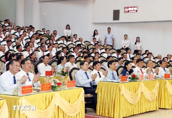 Chủ tịch Quốc hội Trần Thanh Mẫn: Đoàn kết, nỗ lực, bảo đảm tiến độ sắp xếp đơn vị hành chính - Ảnh 2. Chủ tịch Quốc hội Trần Thanh Mẫn: Đoàn kết, nỗ lực, bảo đảm tiến độ sắp xếp đơn vị hành chính - Ảnh 2.