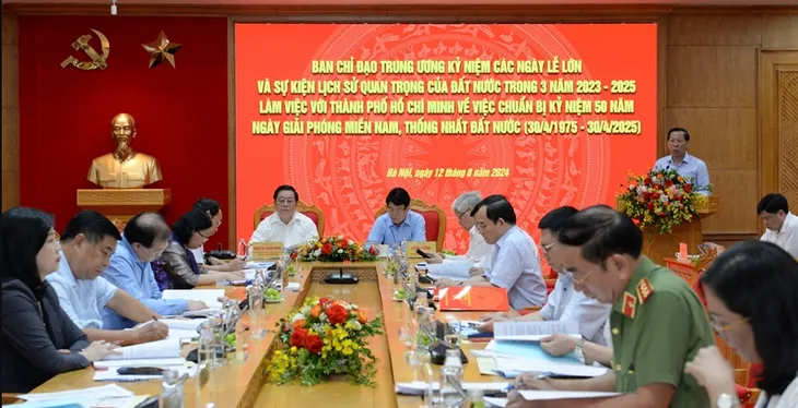 Chuẩn bị tốt kỷ niệm 50 năm Ngày Giải phóng miền Nam - Ảnh 1. Chuẩn bị tốt kỷ niệm 50 năm Ngày Giải phóng miền Nam - Ảnh 1.