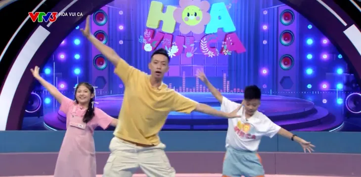 Hoa vui ca: Tập nhảy Bố là tất cả nào! - Ảnh 2. Hoa vui ca: Tập nhảy Bố là tất cả nào! - Ảnh 2.