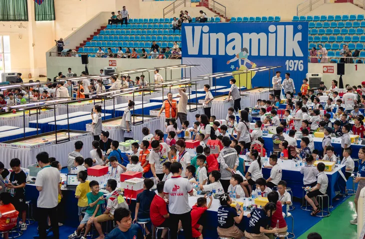 Vinamilk truyền cảm hứng về phát triển bền vững qua cuộc thi Robot lớn nhất năm dành cho học sinh cả nước - Ảnh 1. Vinamilk truyền cảm hứng về phát triển bền vững qua cuộc thi Robot lớn nhất năm dành cho học sinh cả nước - Ảnh 1.