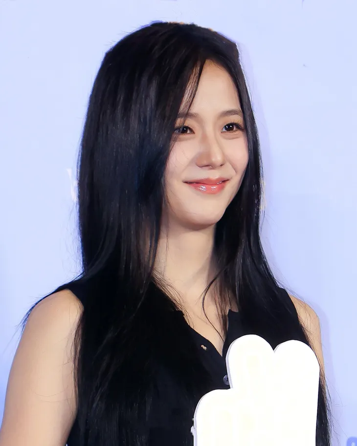Phim Vũ điệu chiến thắng gây chú ý khi có Jisoo của BLACKPINK ủng hộ - Ảnh 1. Phim Vũ điệu chiến thắng gây chú ý khi có Jisoo của BLACKPINK ủng hộ - Ảnh 1.