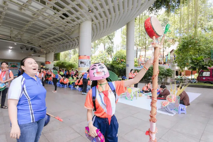 Sôi nổi các hoạt động tại Liên hoan thiếu nhi Việt Nam-Lào-Campuchia năm 2024 - Ảnh 5. Sôi nổi các hoạt động tại Liên hoan thiếu nhi Việt Nam-Lào-Campuchia năm 2024 - Ảnh 5.
