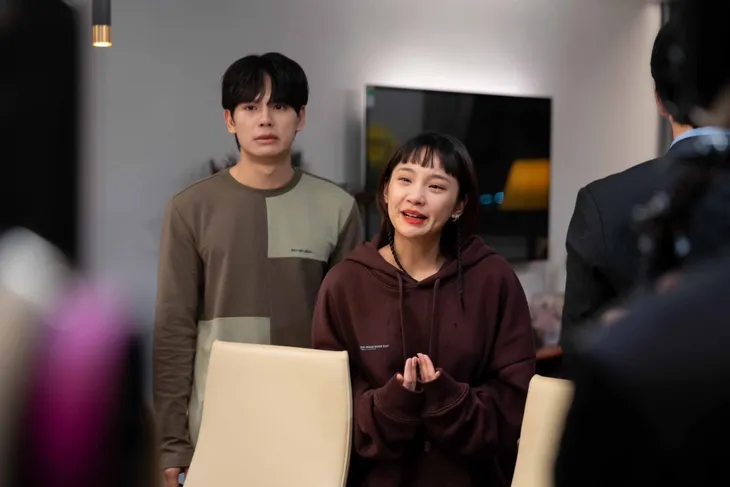 Những vai diễn ấn tượng của Thu Hà Ceri - nữ chính Đi giữa trời rực rỡ - Ảnh 4. Những vai diễn ấn tượng của Thu Hà Ceri - nữ chính Đi giữa trời rực rỡ - Ảnh 4.