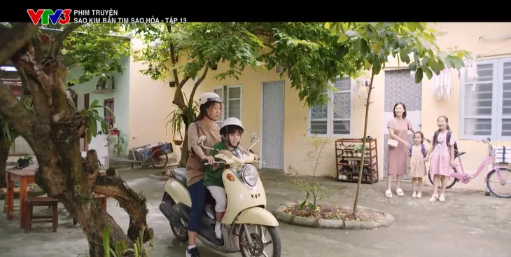 Sao Kim bắn tim Sao Hỏa - Tập 13: Trang đứng ra giảng hòa cho Đào và Yên - Ảnh 8. Sao Kim bắn tim Sao Hỏa - Tập 13: Trang đứng ra giảng hòa cho Đào và Yên - Ảnh 8.