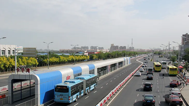 Trung Quốc đẩy nhanh tốc độ chuyển đổi xanh hệ thống giao thông đô thị - Ảnh 1. Trung Quốc đẩy nhanh tốc độ chuyển đổi xanh hệ thống giao thông đô thị - Ảnh 1.
