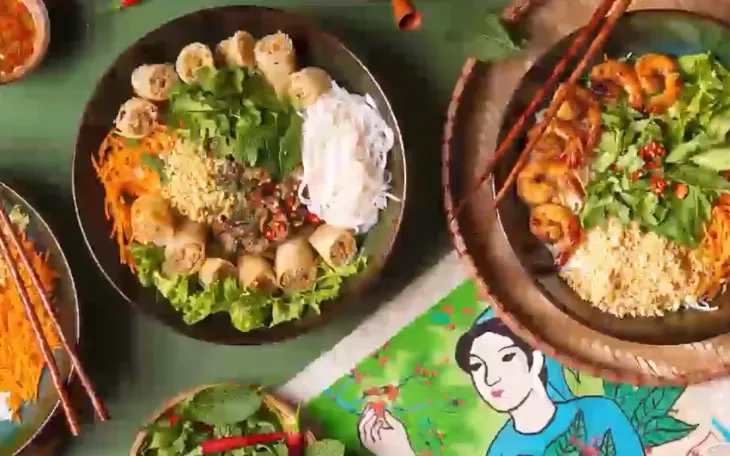 Bún bò Việt làm say đắm thực khách Pháp - Ảnh 1. Bún bò Việt làm say đắm thực khách Pháp - Ảnh 1.
