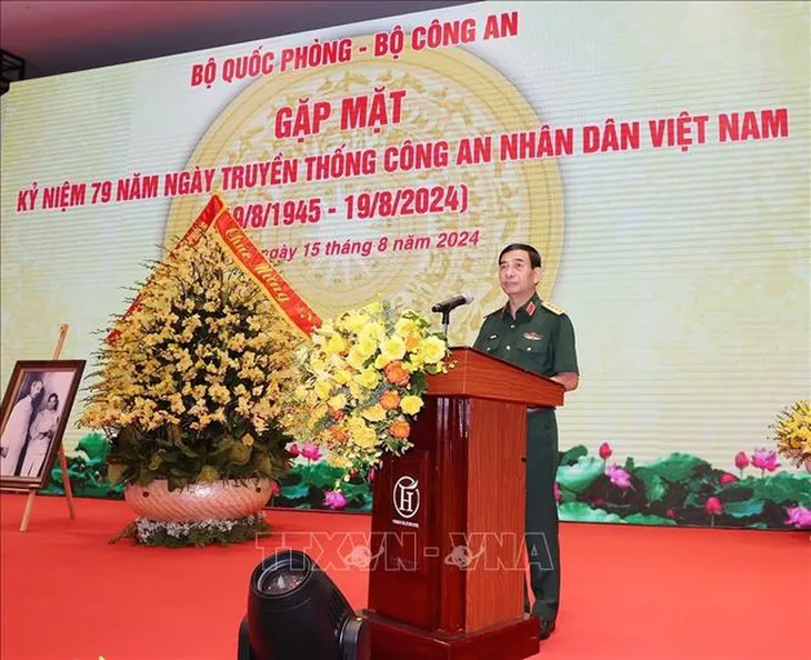 Gặp mặt Kỷ niệm 79 năm Ngày truyền thống Công an nhân dân - Ảnh 1. Gặp mặt Kỷ niệm 79 năm Ngày truyền thống Công an nhân dân - Ảnh 1.
