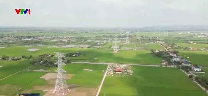Thần tốc hoàn thành đường dây 500kV mạch 3 đoạn Quảng Trạch - Phố Nối - Ảnh 1. Thần tốc hoàn thành đường dây 500kV mạch 3 đoạn Quảng Trạch - Phố Nối - Ảnh 1.
