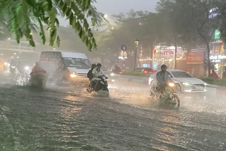 Tăng khả năng dự báo mưa lớn để giảm thiểu thiệt hại - Ảnh 1. Tăng khả năng dự báo mưa lớn để giảm thiểu thiệt hại - Ảnh 1.