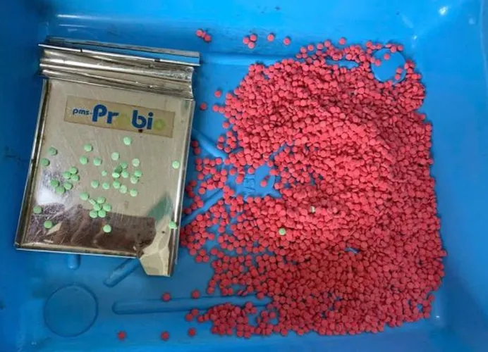 Bắt 3 đối tượng mua bán, vận chuyển 5.000 viên ma túy - Ảnh 1. Bắt 3 đối tượng mua bán, vận chuyển 5.000 viên ma túy - Ảnh 1.