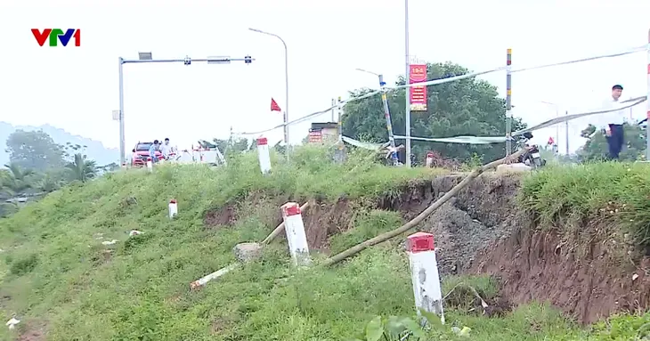 Hà Nội: Mất toàn hệ thống đê điều mùa mưa lũ - Ảnh 2. Hà Nội: Mất toàn hệ thống đê điều mùa mưa lũ - Ảnh 2.