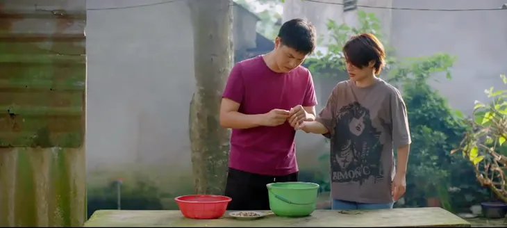 Vui lên nào anh em ơi - Tập 17: Bị kẻ xấu phá vườn dược liệu, bộ ba vẫn hoàn thành đơn hàng lớn - Ảnh 1. Vui lên nào anh em ơi - Tập 17: Bị kẻ xấu phá vườn dược liệu, bộ ba vẫn hoàn thành đơn hàng lớn - Ảnh 1.